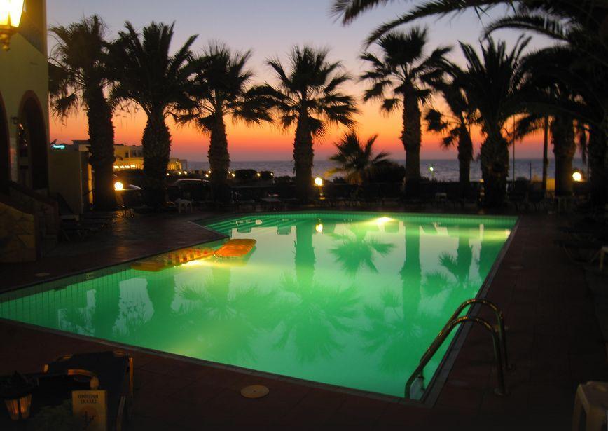Palm Bay Hotel Ágios Nikólaos Екстериор снимка